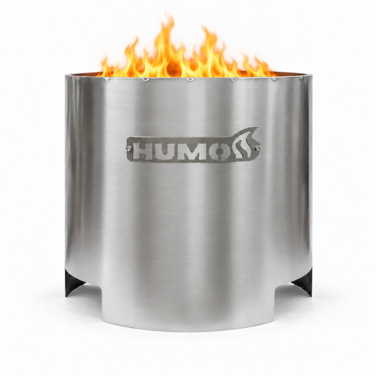 Brasero Humos x48 inox con llama sobre fondo blanco